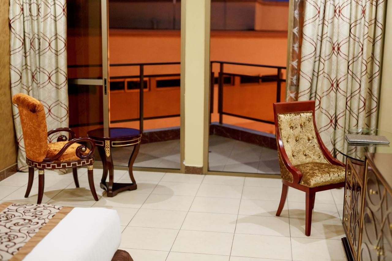 Beatrice Hotel Kinshasa Exterior foto
